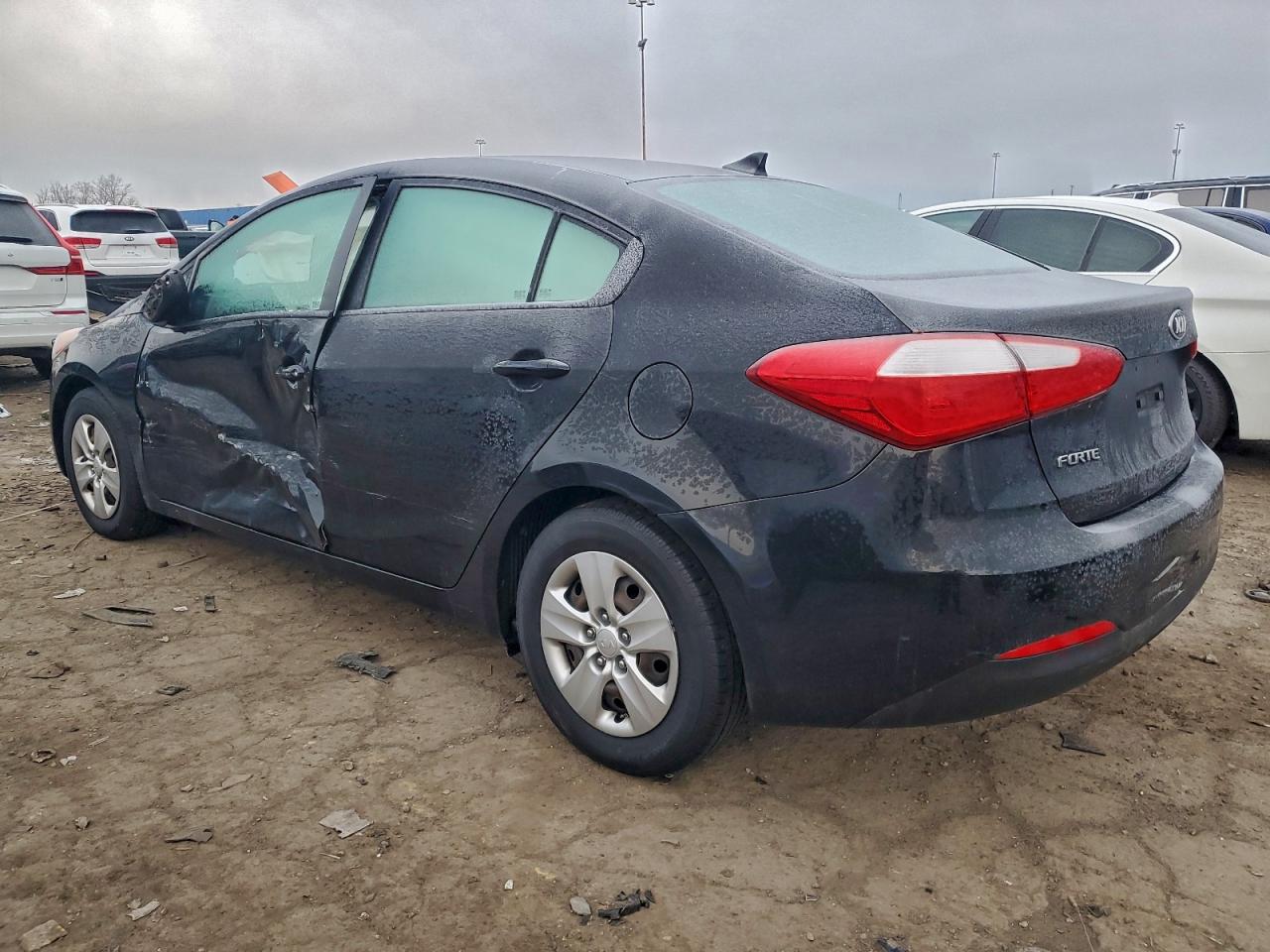 2015 KIA FORTE LX photo 2