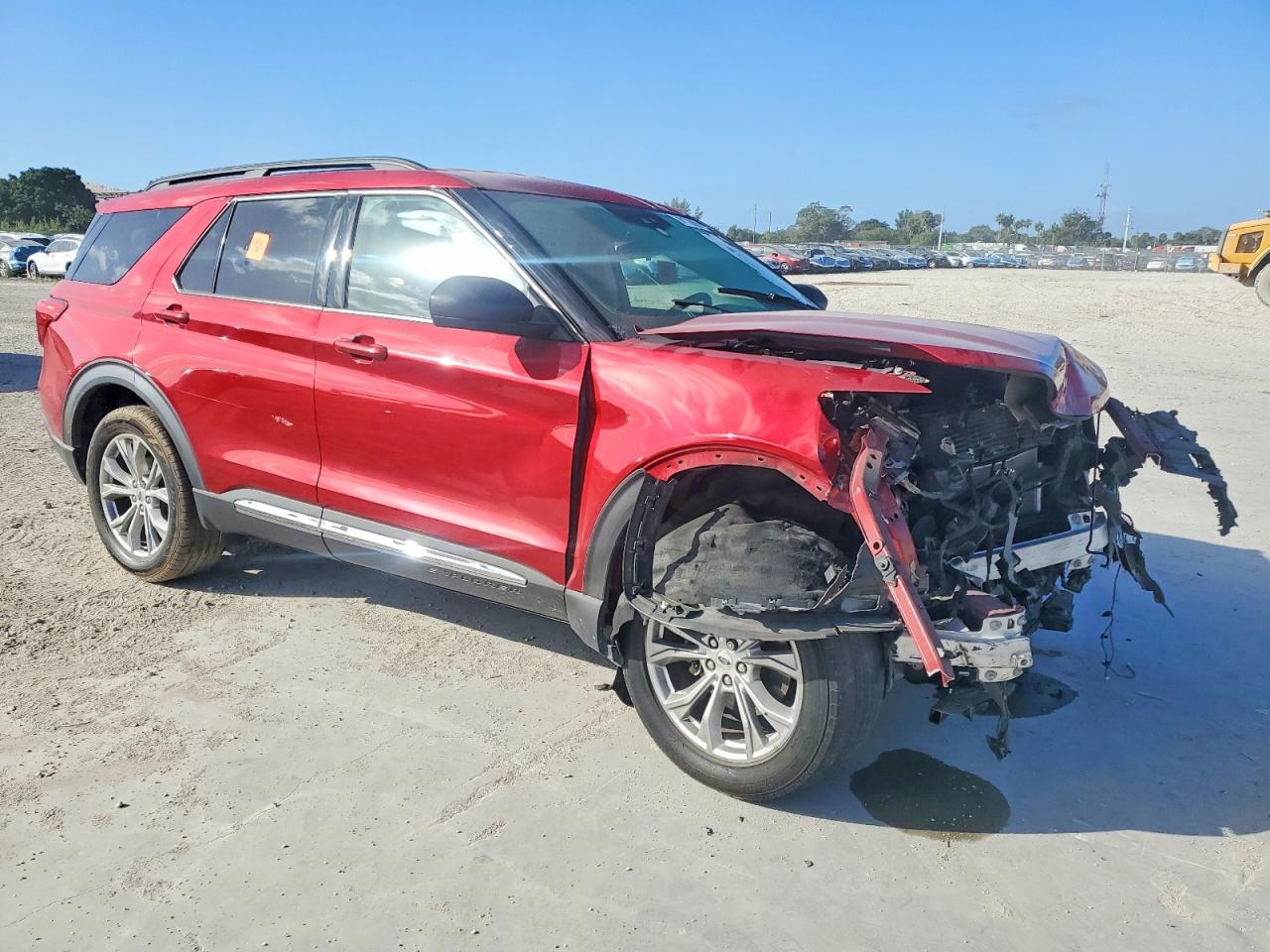 2020 FORD EXPLORER XLT photo 4