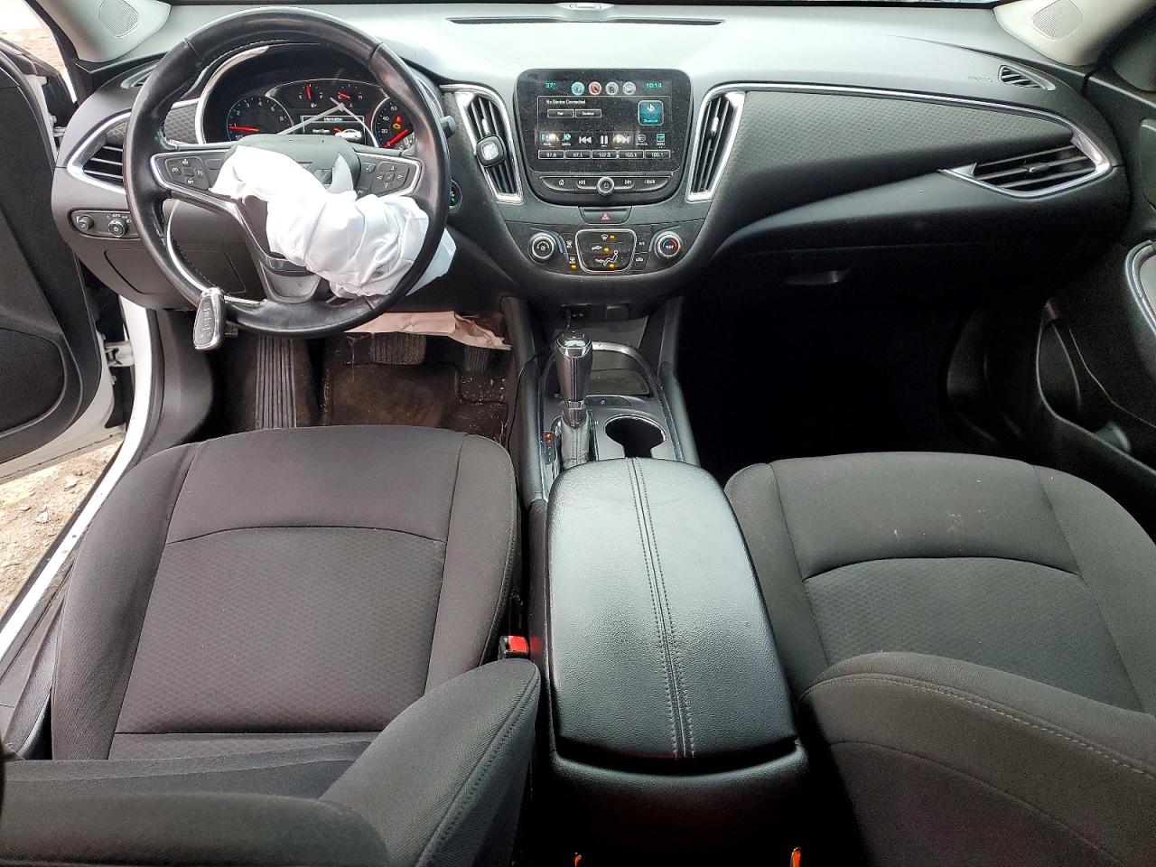 2018 CHEVROLET MALIBU LT photo 8