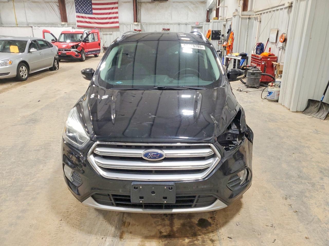 2017 FORD ESCAPE TITANIUM photo 5