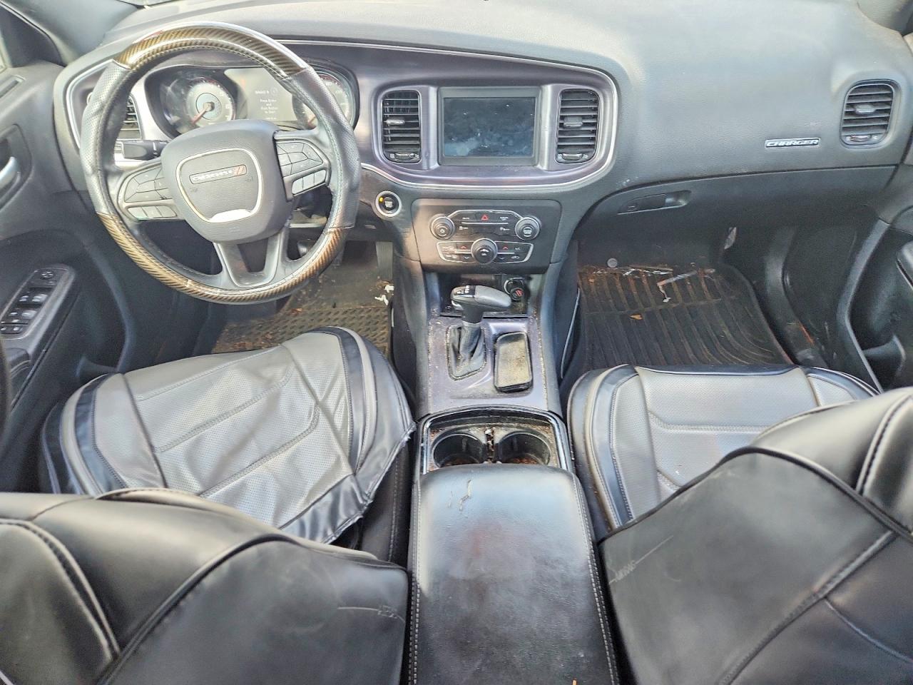 2018 DODGE CHARGER SXT photo 8