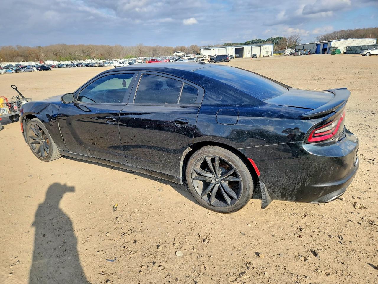 2018 DODGE CHARGER SXT photo 2