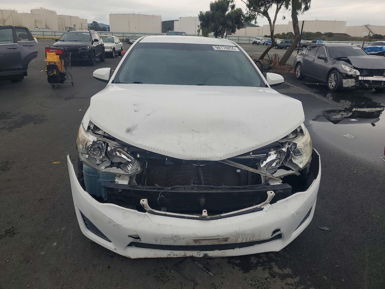 2012 TOYOTA CAMRY LE photo 5