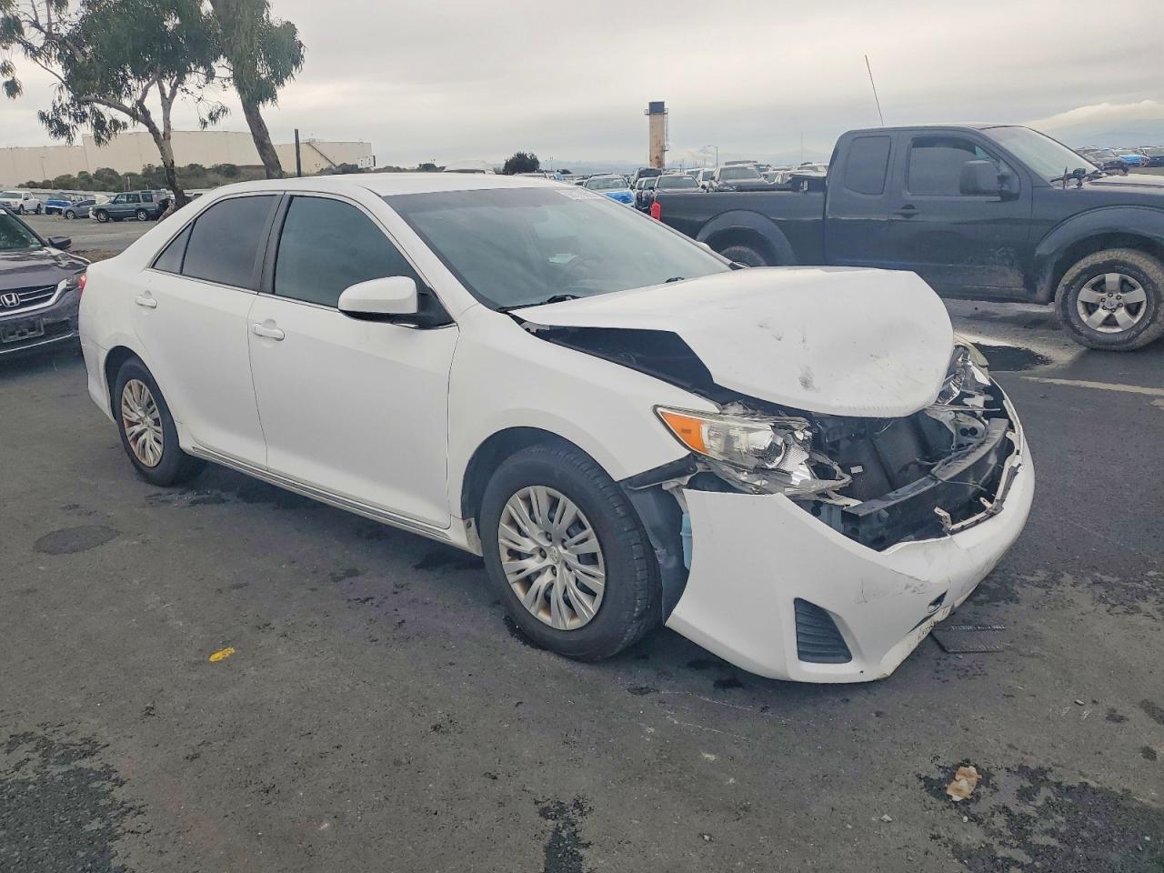 2012 TOYOTA CAMRY LE photo 4