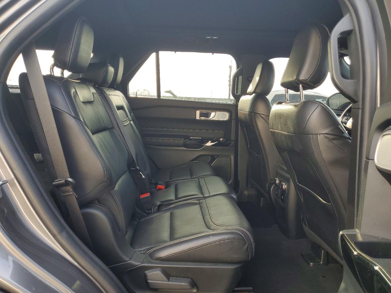 2021 FORD EXPLORER ST photo 11
