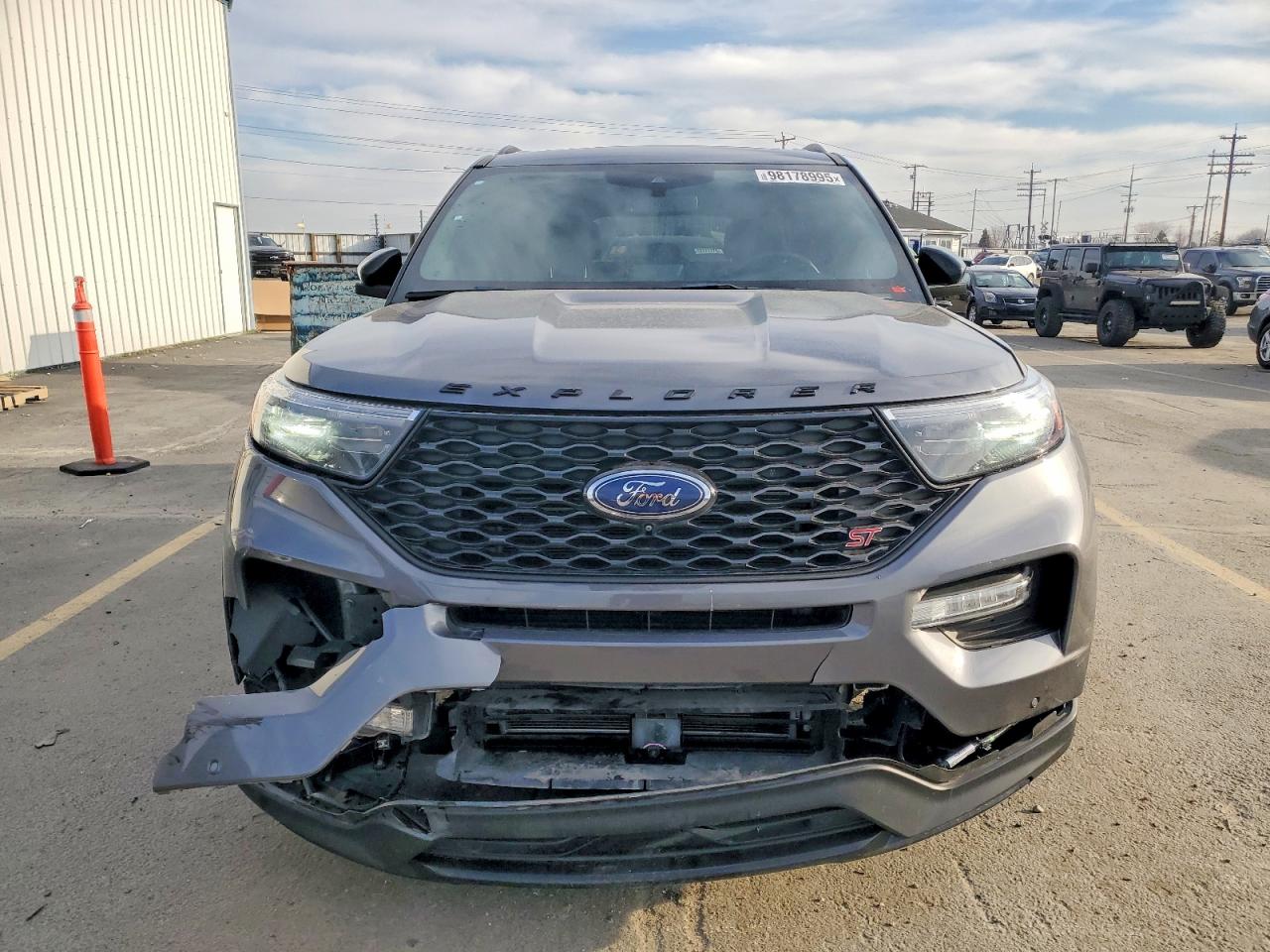 2021 FORD EXPLORER ST photo 5