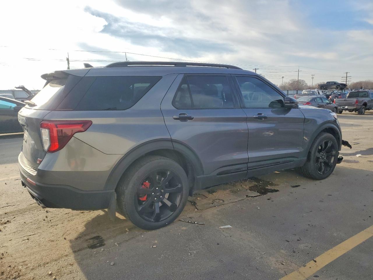 2021 FORD EXPLORER ST photo 3