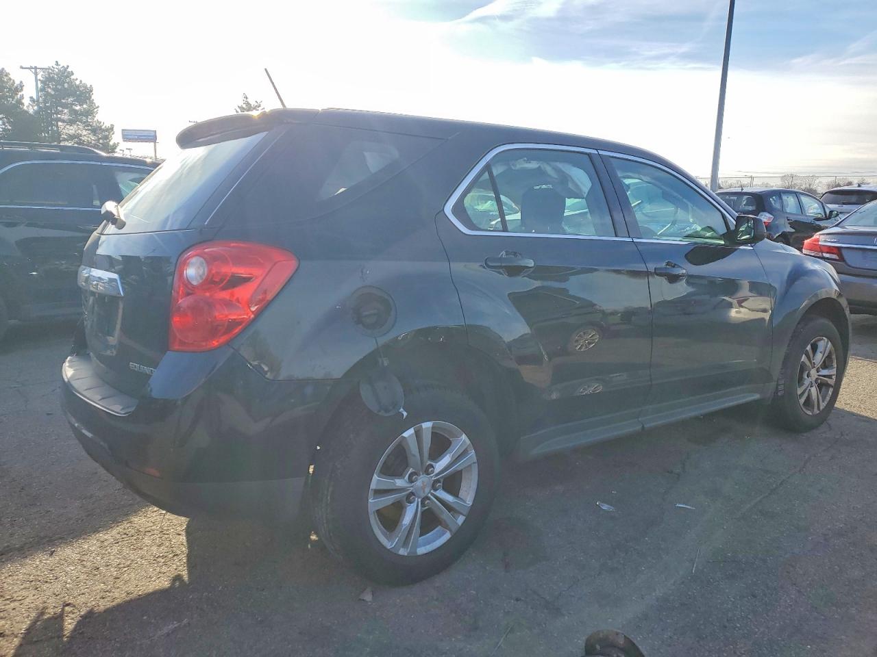 2014 CHEVROLET EQUINOX LS photo 3