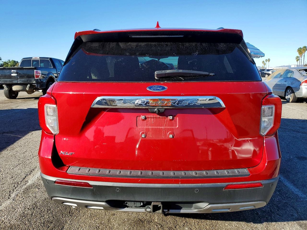 2020 FORD EXPLORER XLT photo 16
