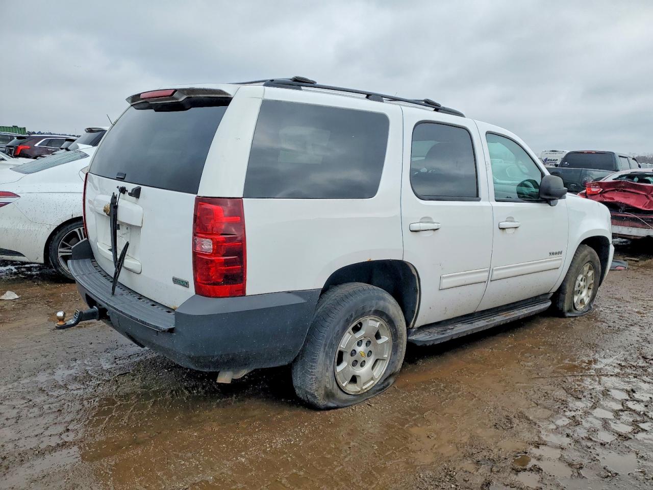 2011 CHEVROLET TAHOE K1500 LS photo 3