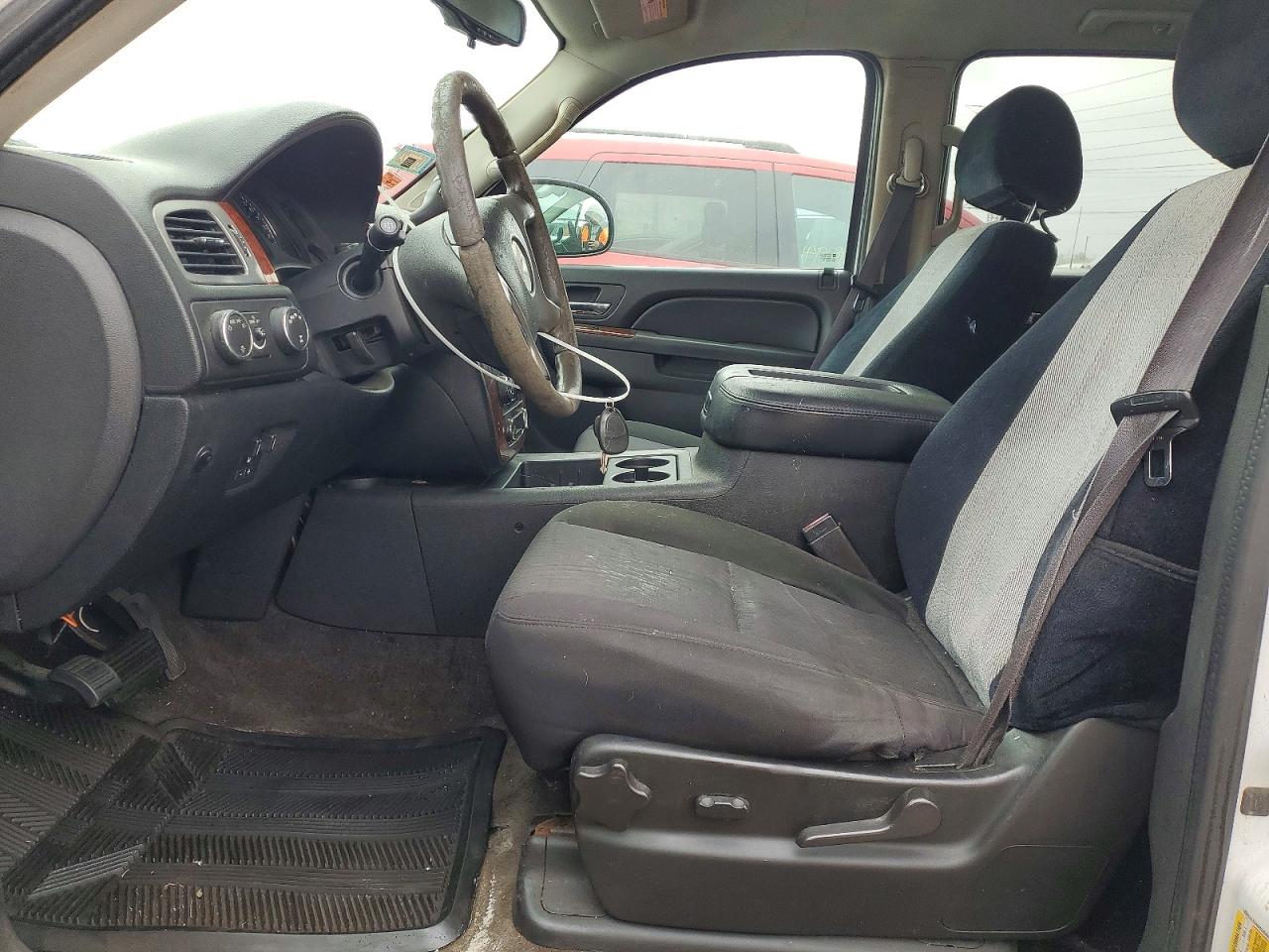 2011 CHEVROLET TAHOE K1500 LS photo 7