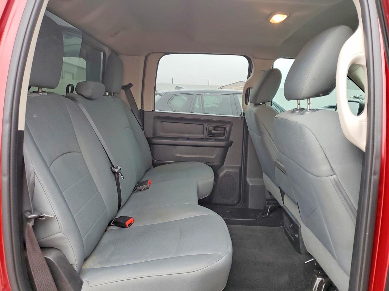 2015 RAM 1500 ST photo 10