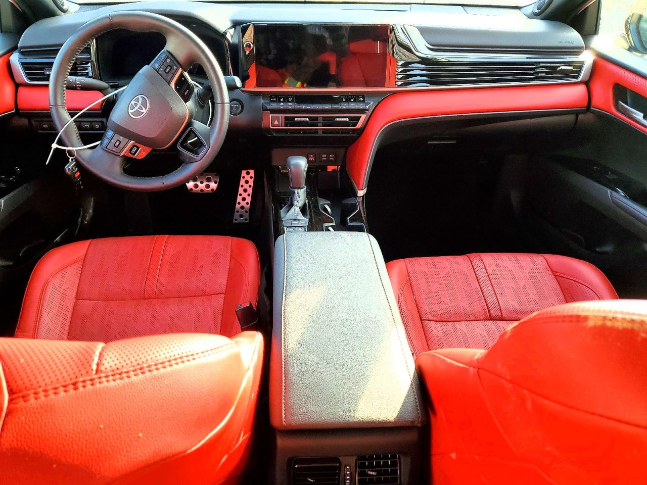 2025 TOYOTA CAMRY XSE photo 8