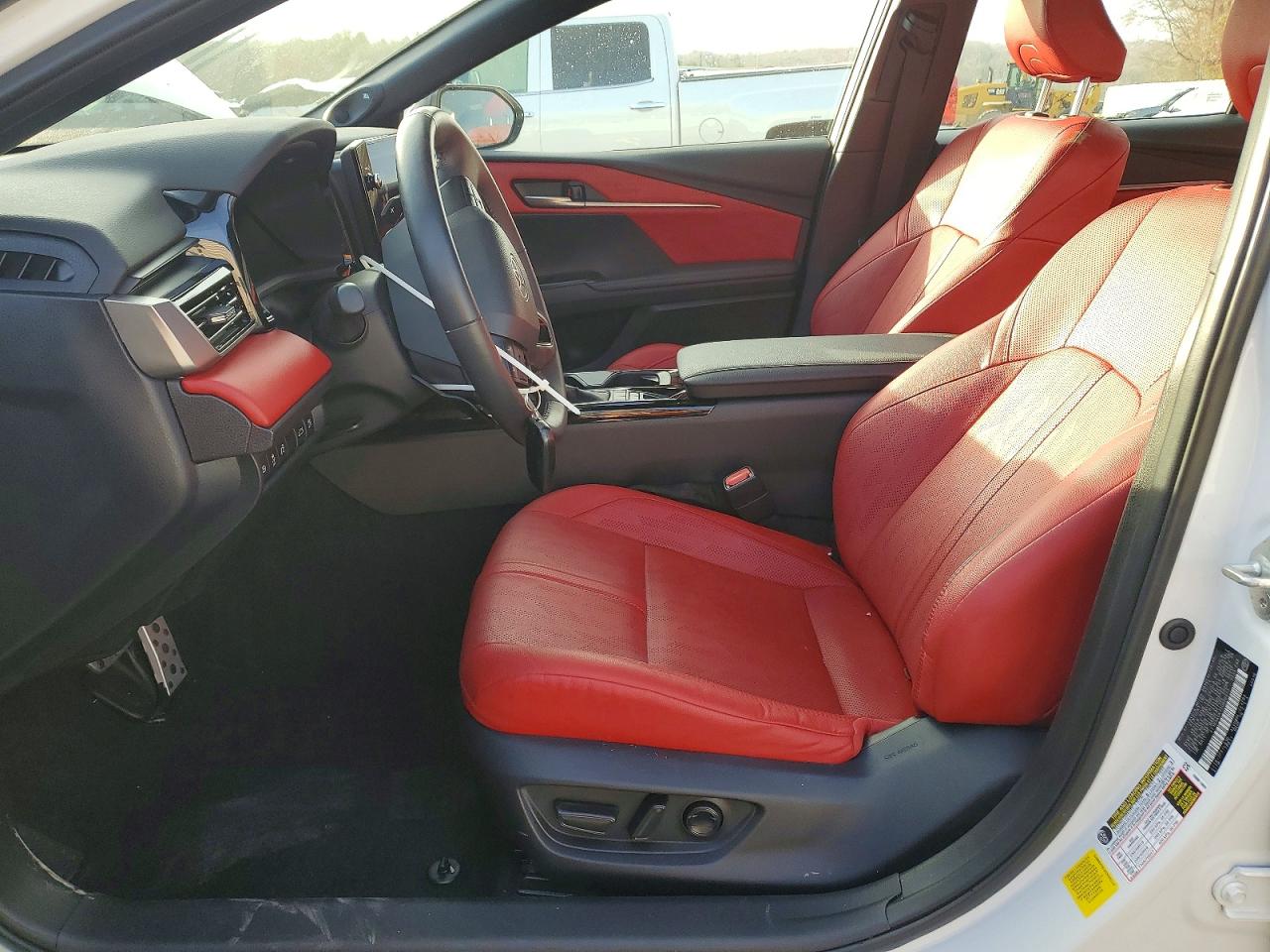 2025 TOYOTA CAMRY XSE photo 7