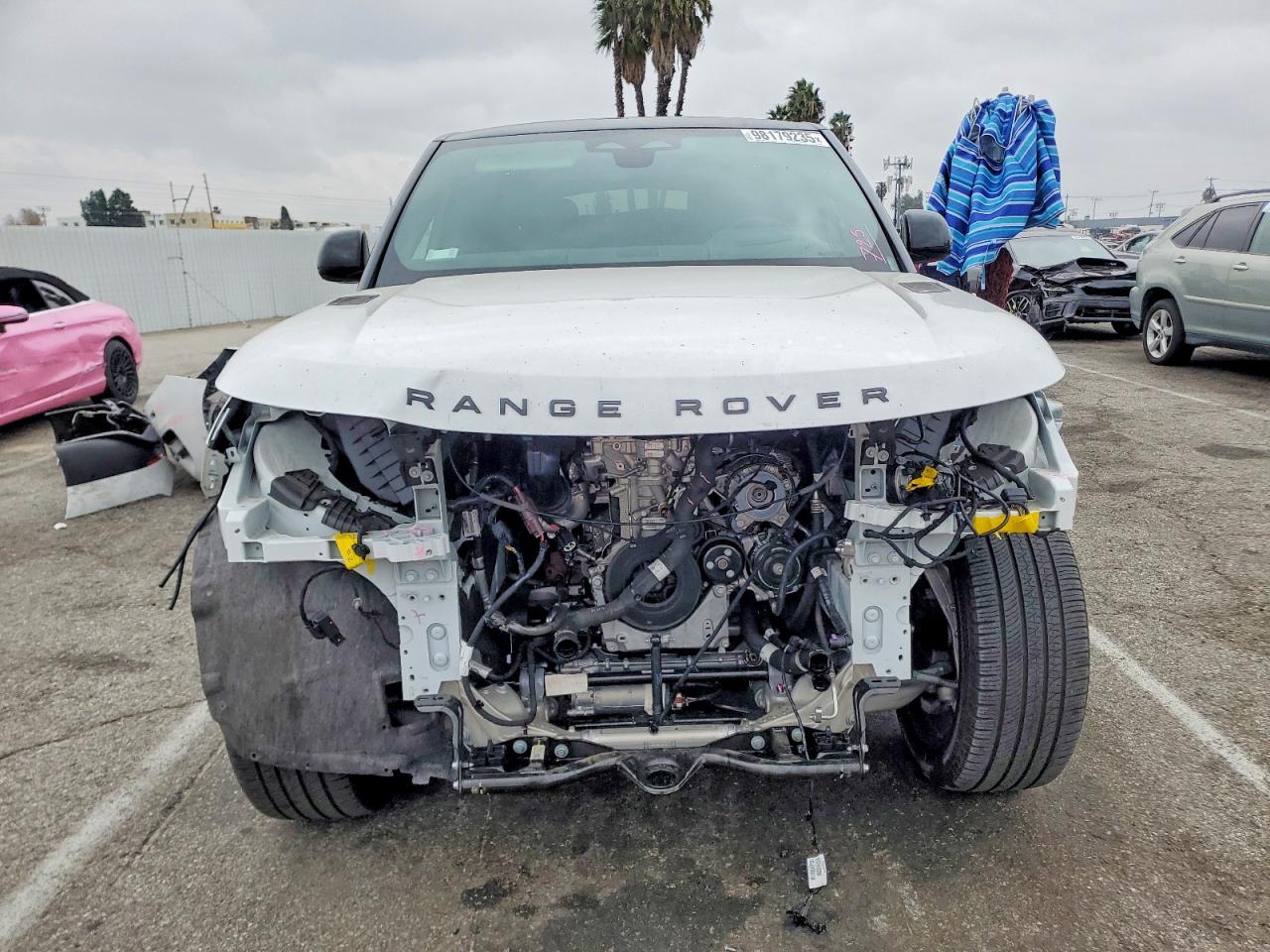 2024 LAND ROVER RANGE ROVER SPORT SE photo 5