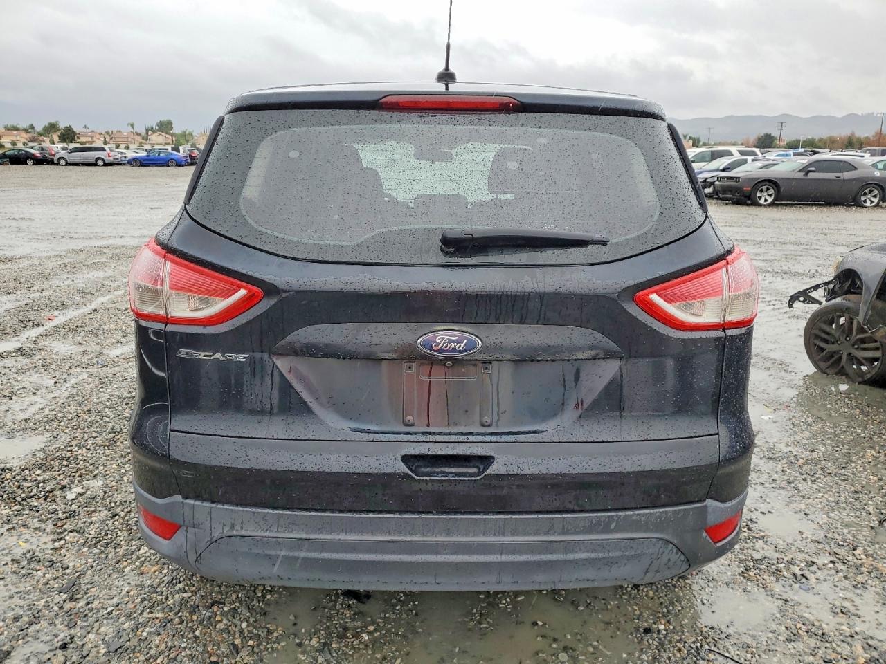 2016 FORD ESCAPE S photo 6