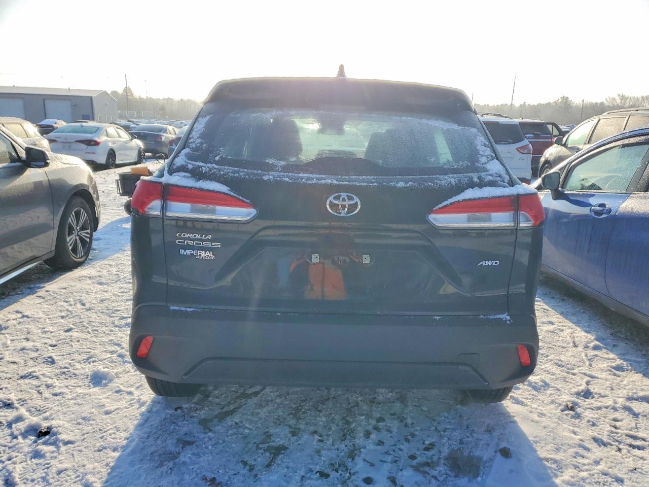 2025 TOYOTA COROLLA CROSS L photo 6