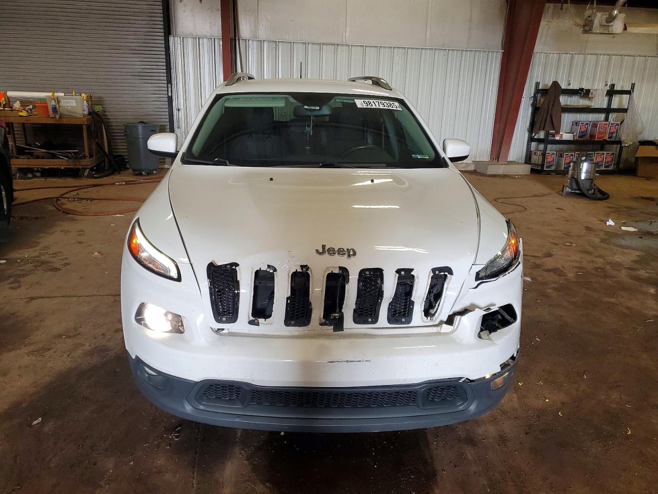 2016 JEEP CHEROKEE LATITUDE photo 9