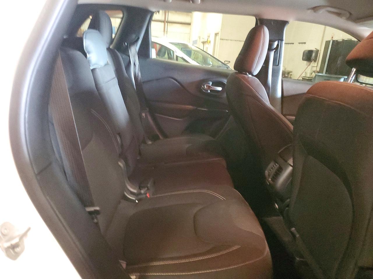 2016 JEEP CHEROKEE LATITUDE photo 21
