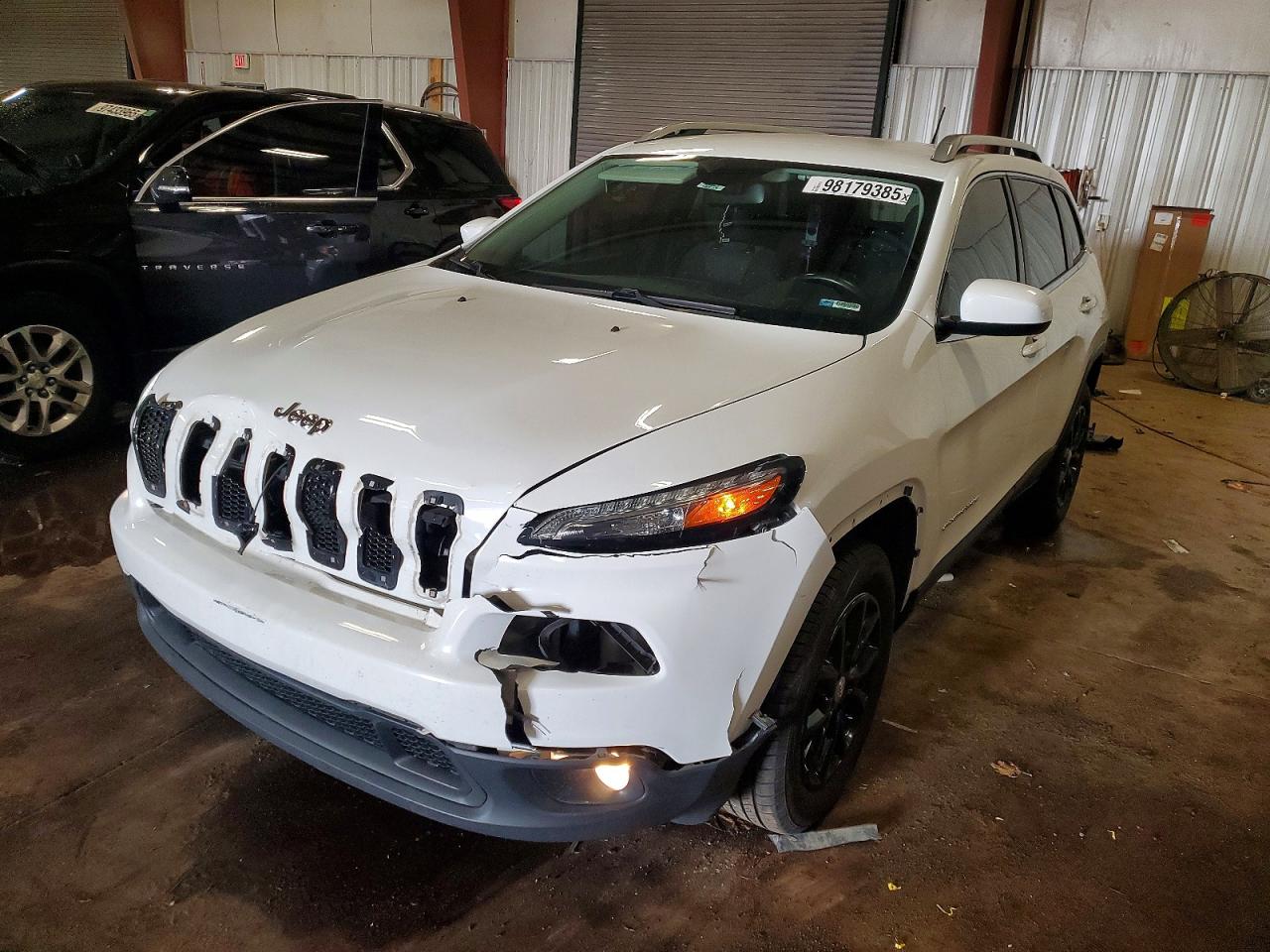 2016 JEEP CHEROKEE LATITUDE photo 2