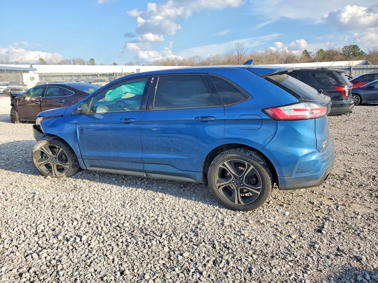 2019 FORD EDGE ST photo 2