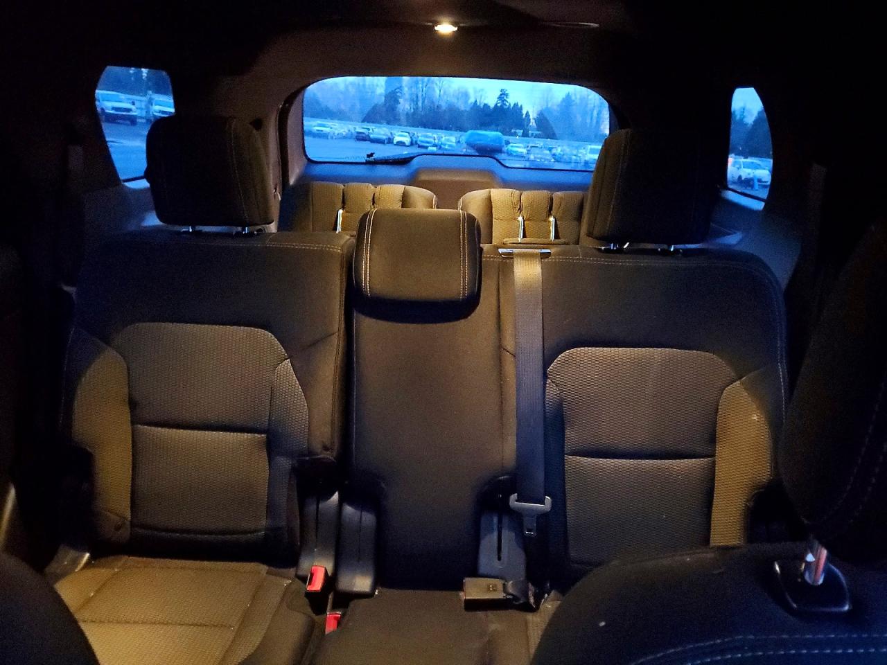 2017 FORD EXPLORER XLT photo 10