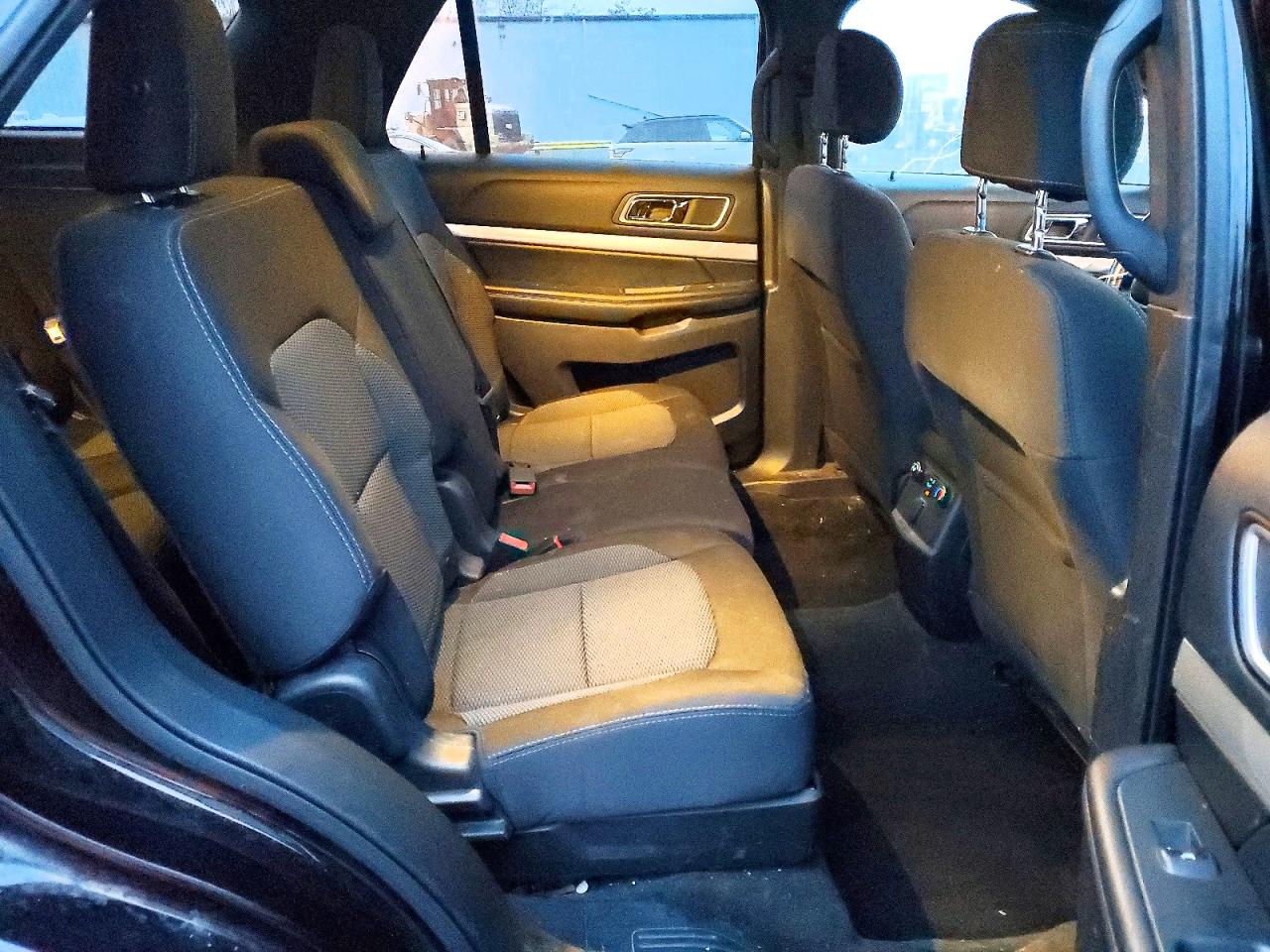 2017 FORD EXPLORER XLT photo 11