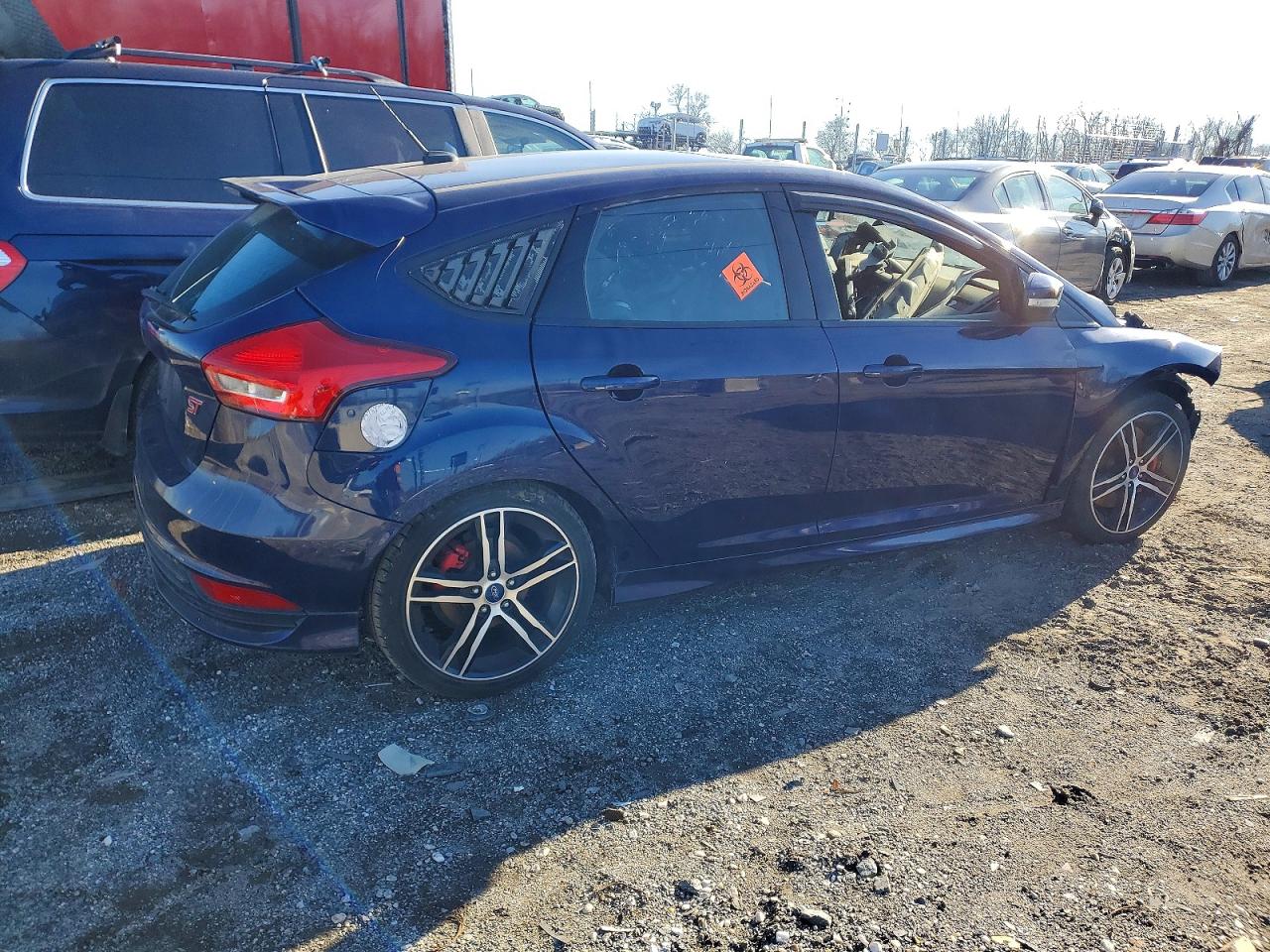 2017 FORD FOCUS ST photo 3