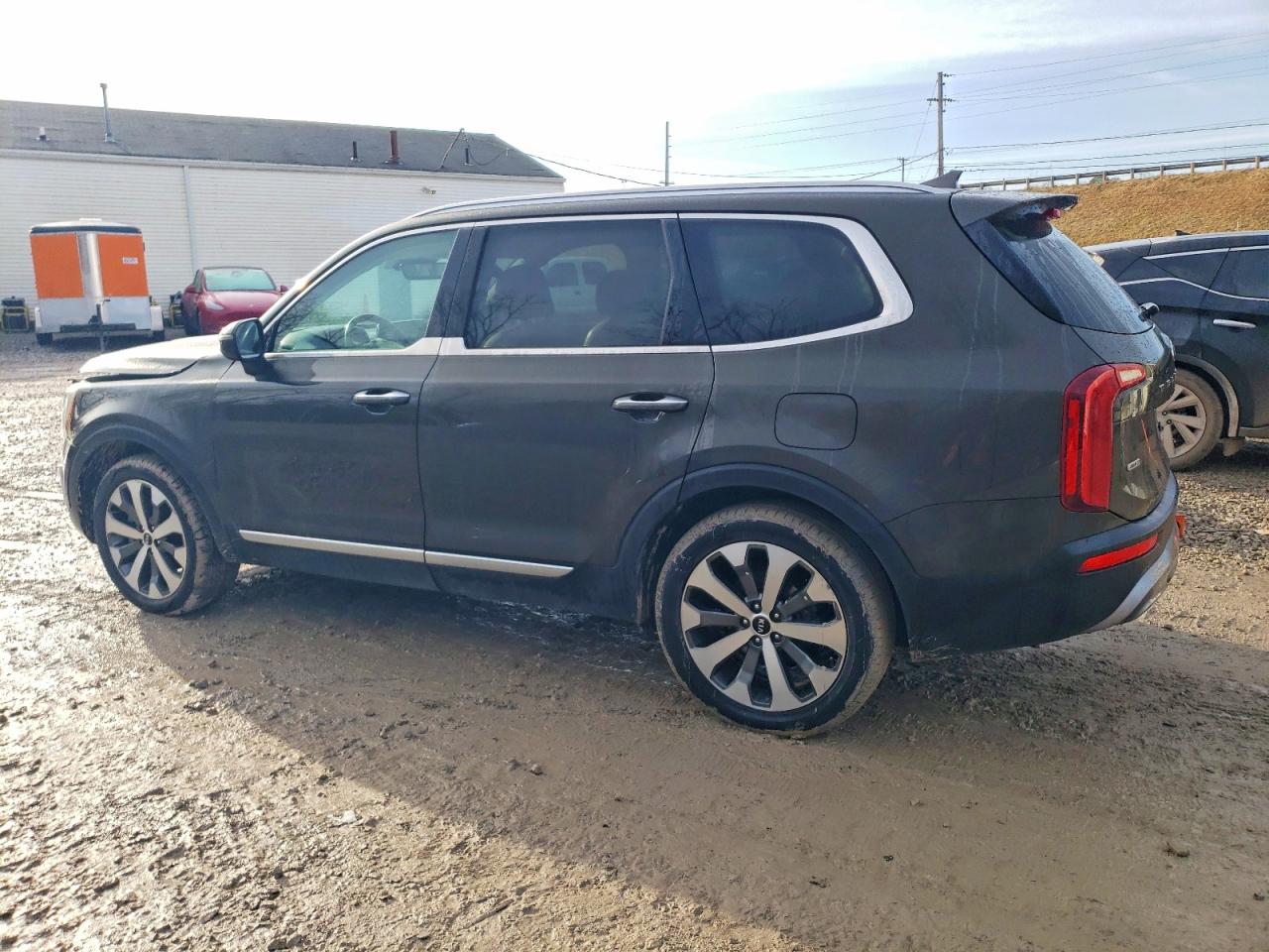 2021 KIA TELLURIDE S photo 2