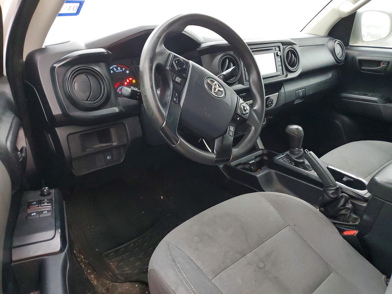2019 TOYOTA TACOMA photo 8