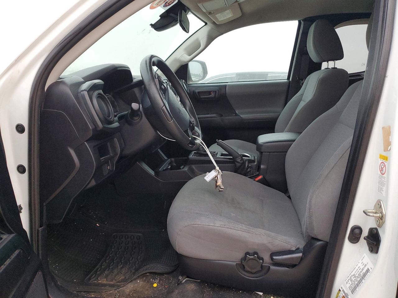 2019 TOYOTA TACOMA photo 7