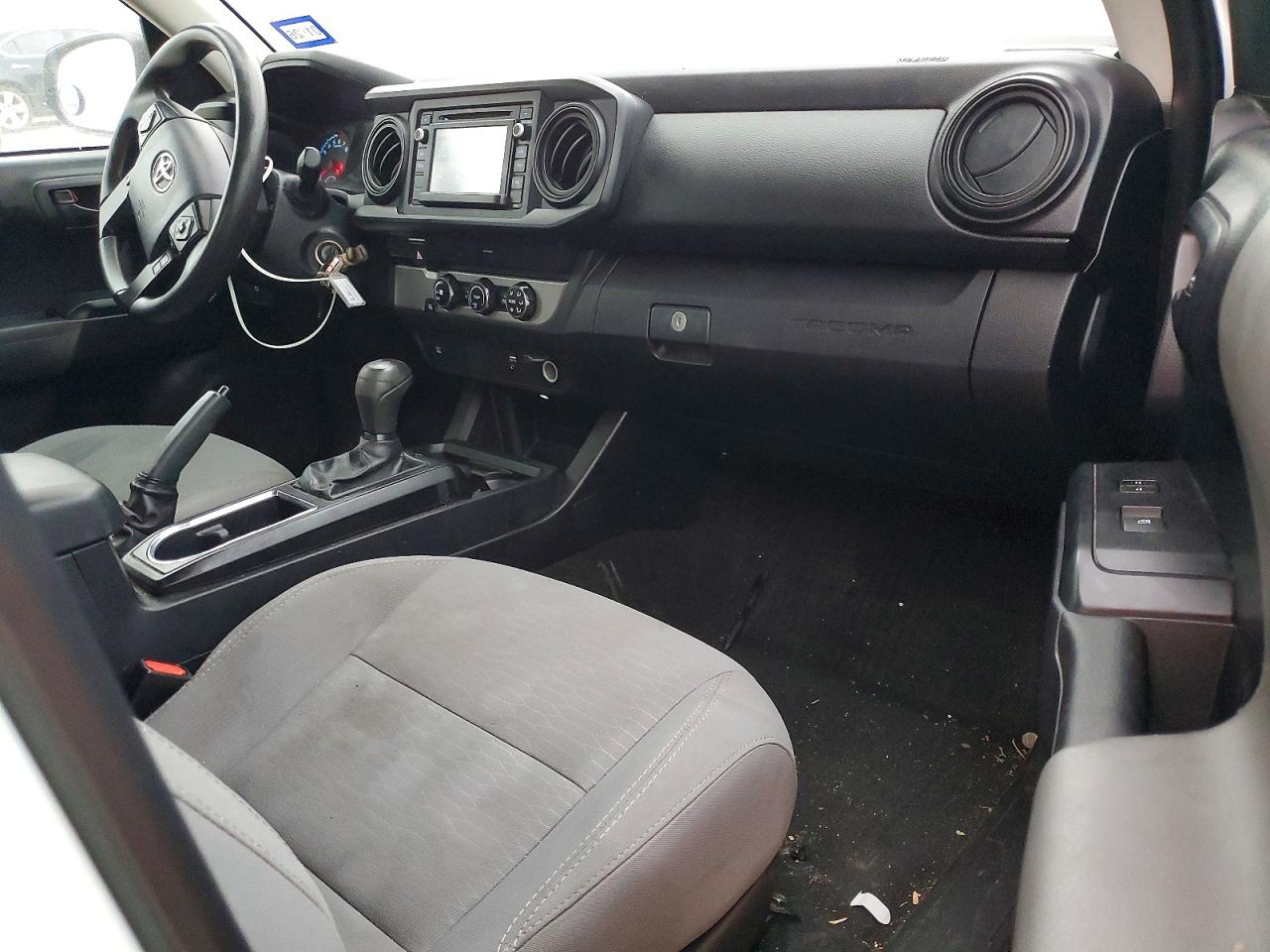 2019 TOYOTA TACOMA photo 10