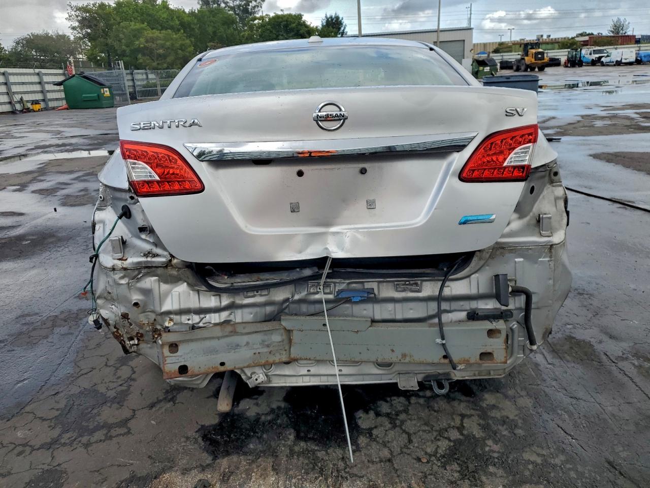 2014 NISSAN SENTRA S photo 11