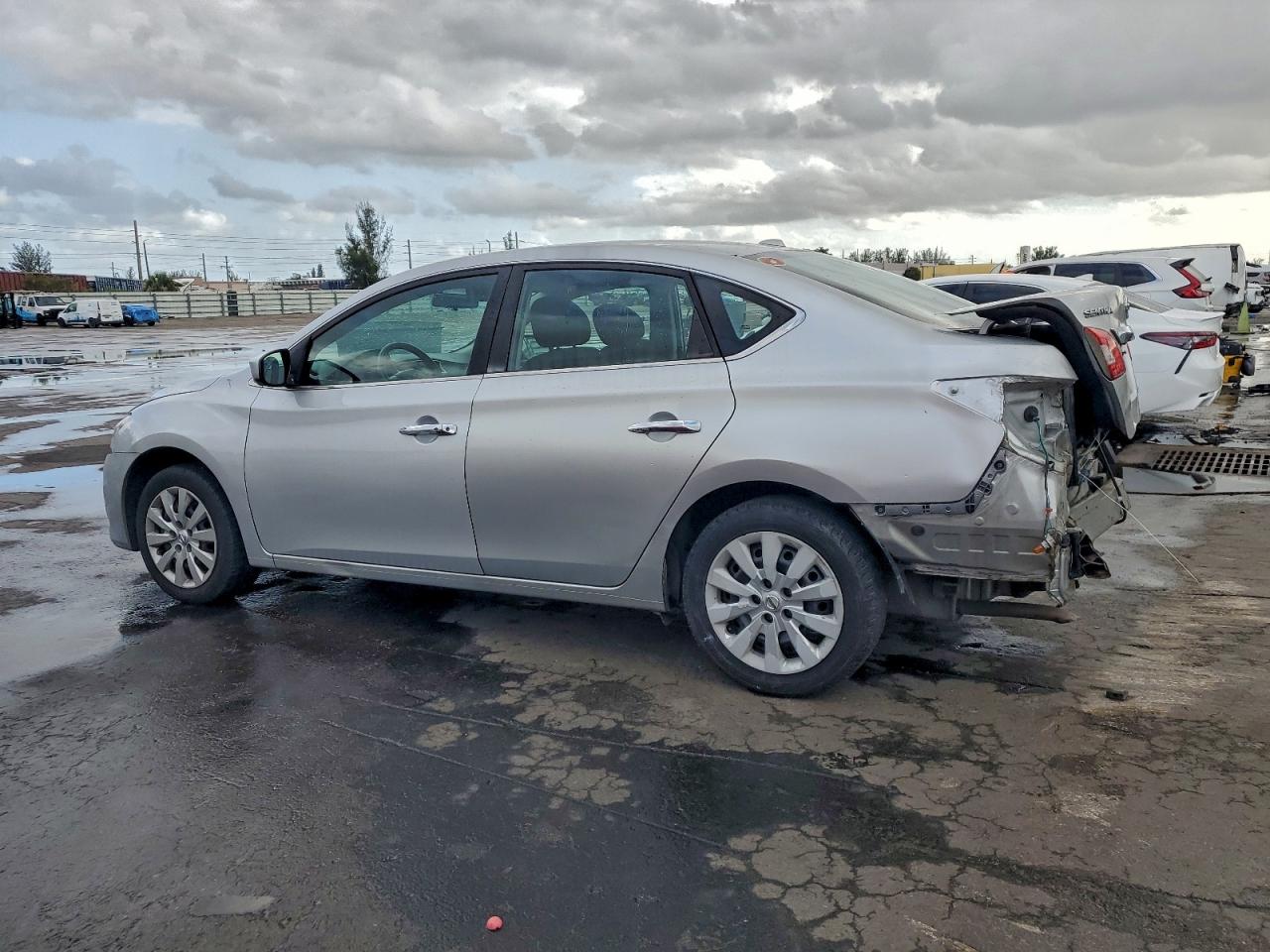 2014 NISSAN SENTRA S photo 3