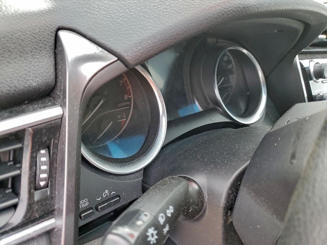 2018 TOYOTA CAMRY L photo 9