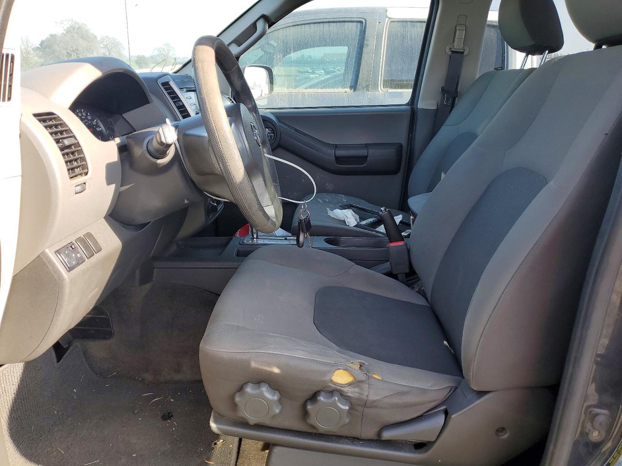 2013 NISSAN XTERRA X photo 7