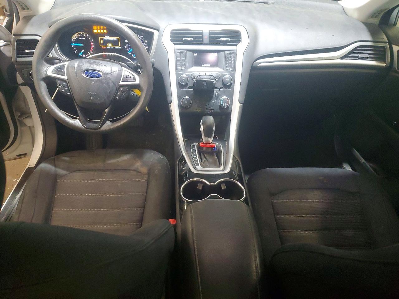 2016 FORD FUSION SE photo 8