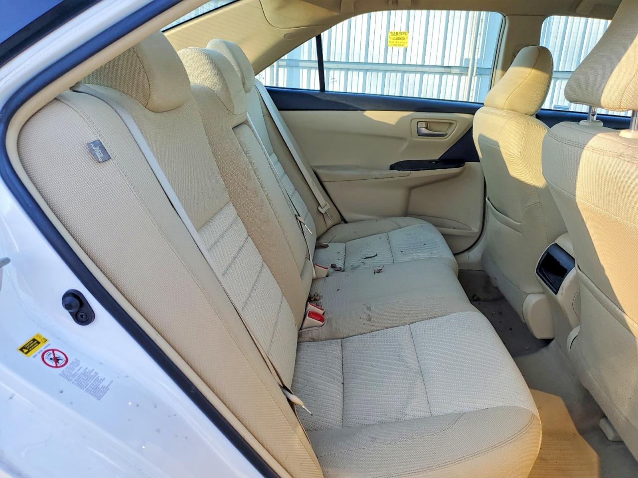 2017 TOYOTA CAMRY LE photo 10