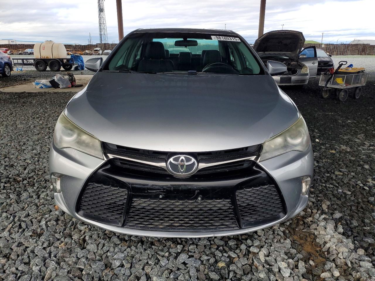 2015 TOYOTA CAMRY LE photo 5
