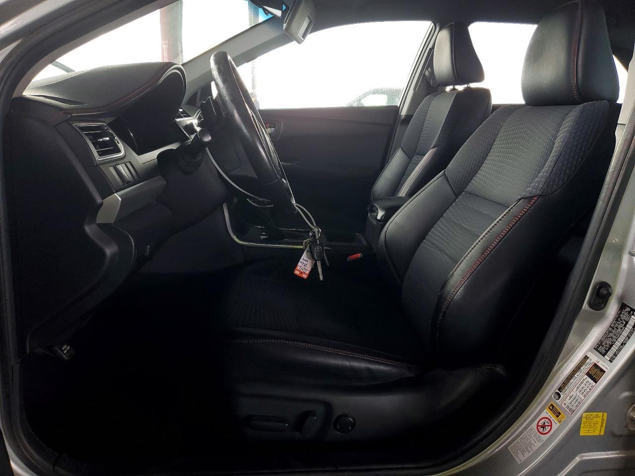 2015 TOYOTA CAMRY LE photo 7