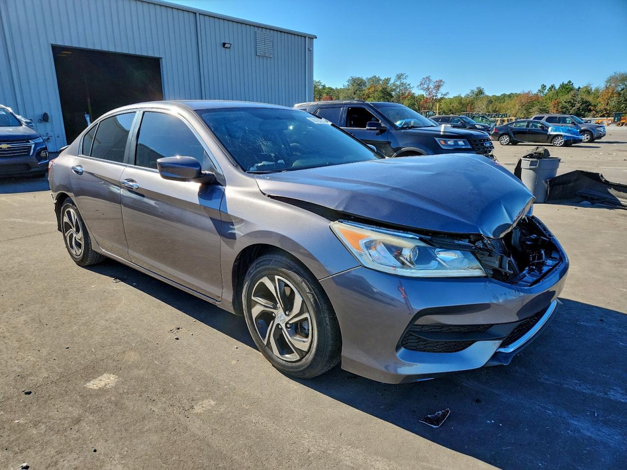 2017 HONDA ACCORD LX photo 4