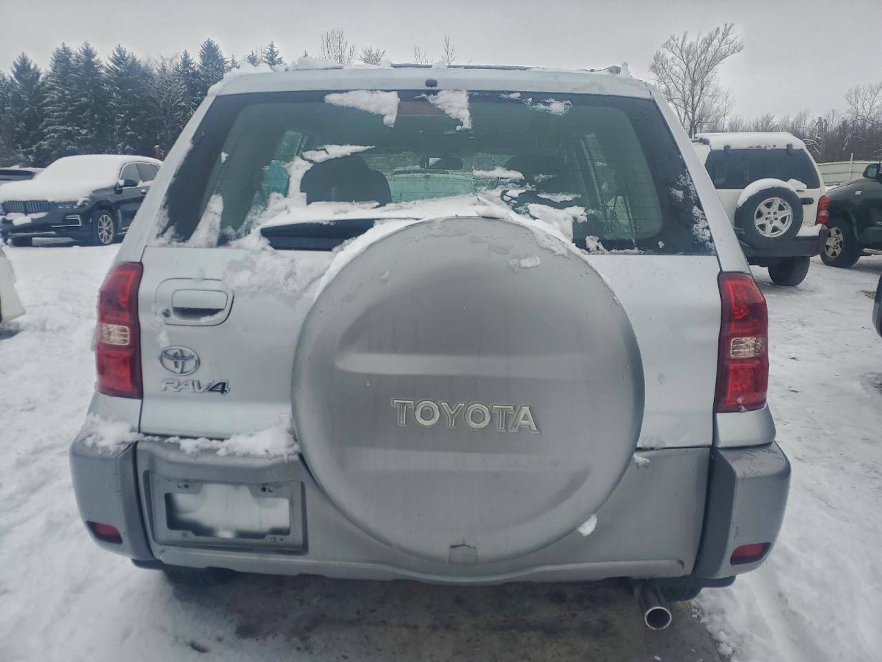 2005 TOYOTA RAV4 photo 6