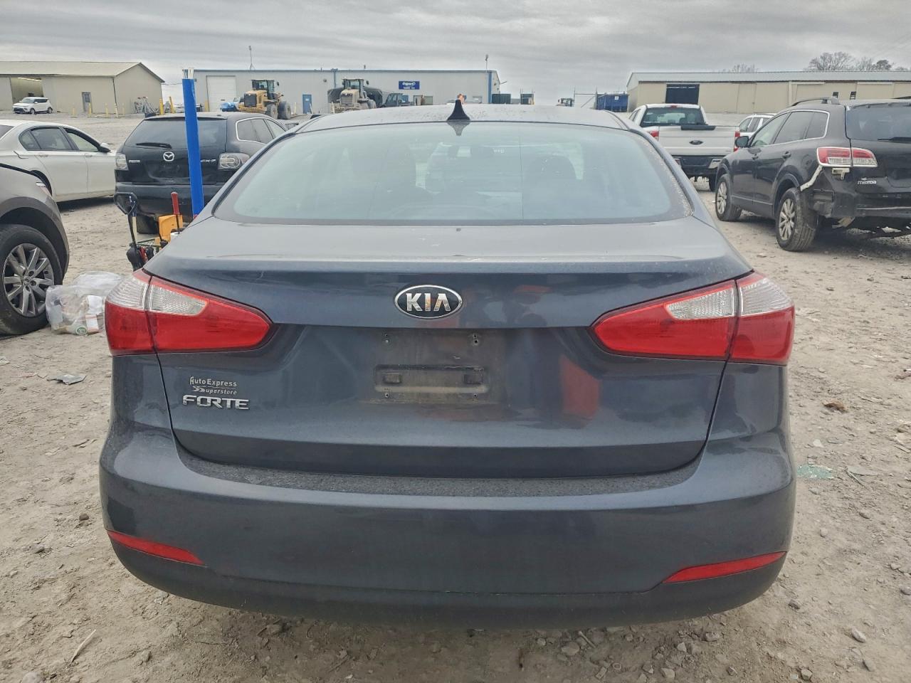 2015 KIA FORTE LX photo 6