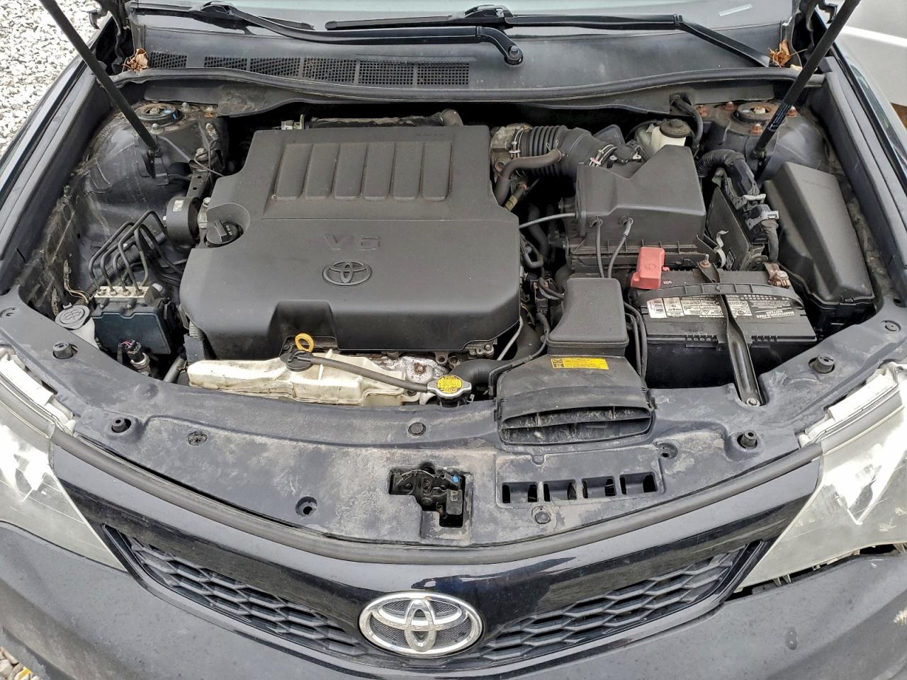 2013 TOYOTA CAMRY SE photo 11