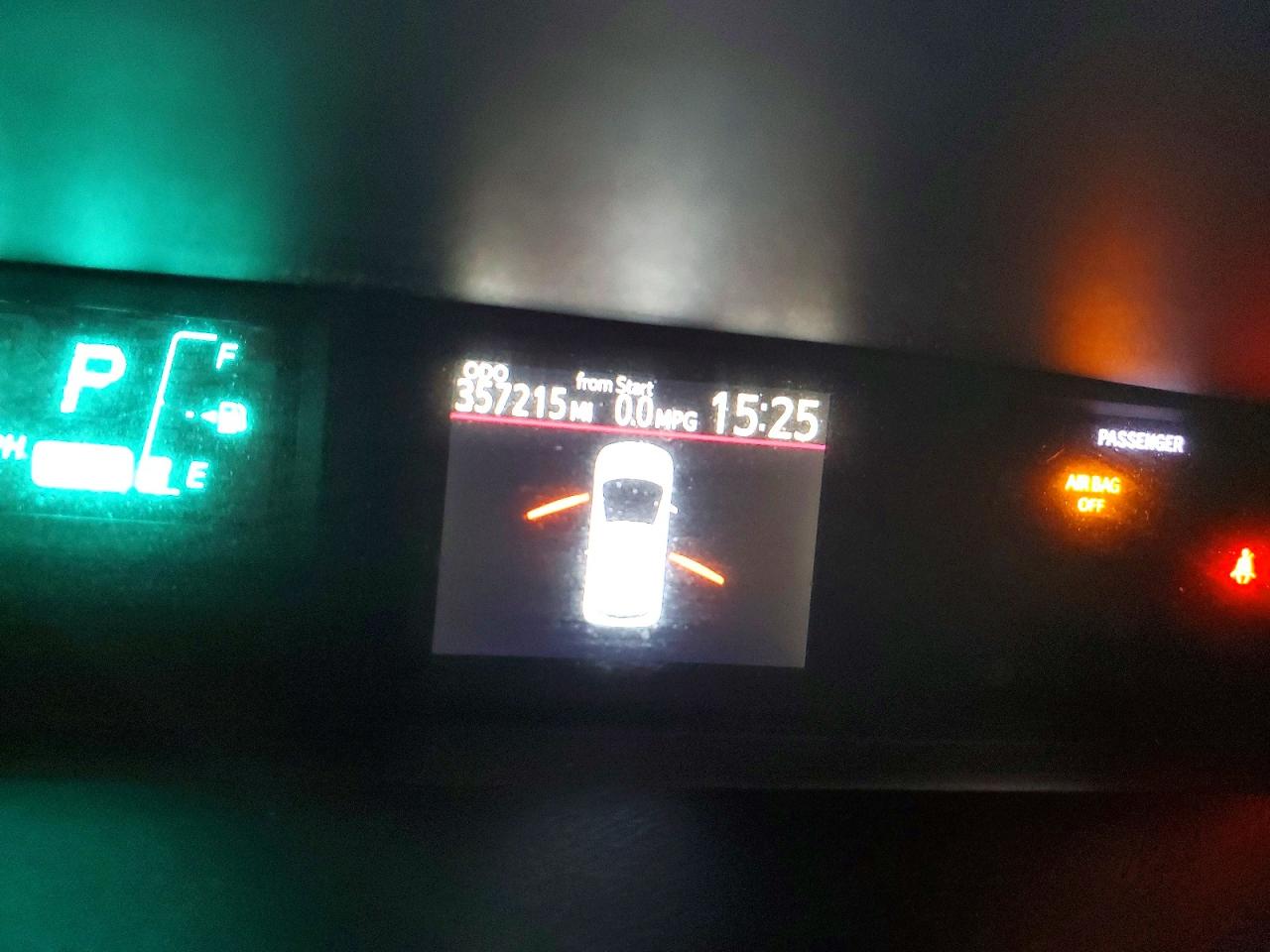 2013 TOYOTA PRIUS C photo 9
