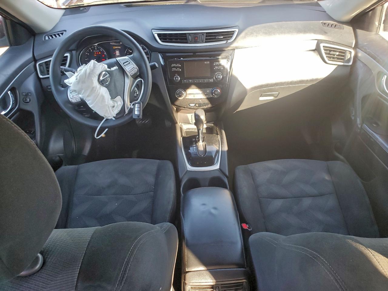 2016 NISSAN ROGUE S photo 8