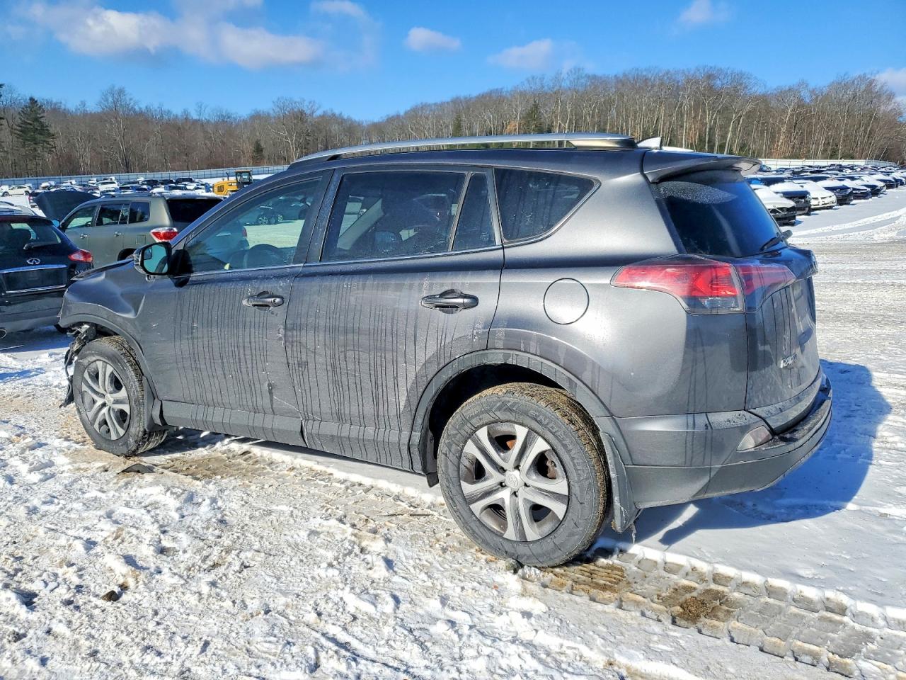 2016 TOYOTA RAV4 LE photo 2