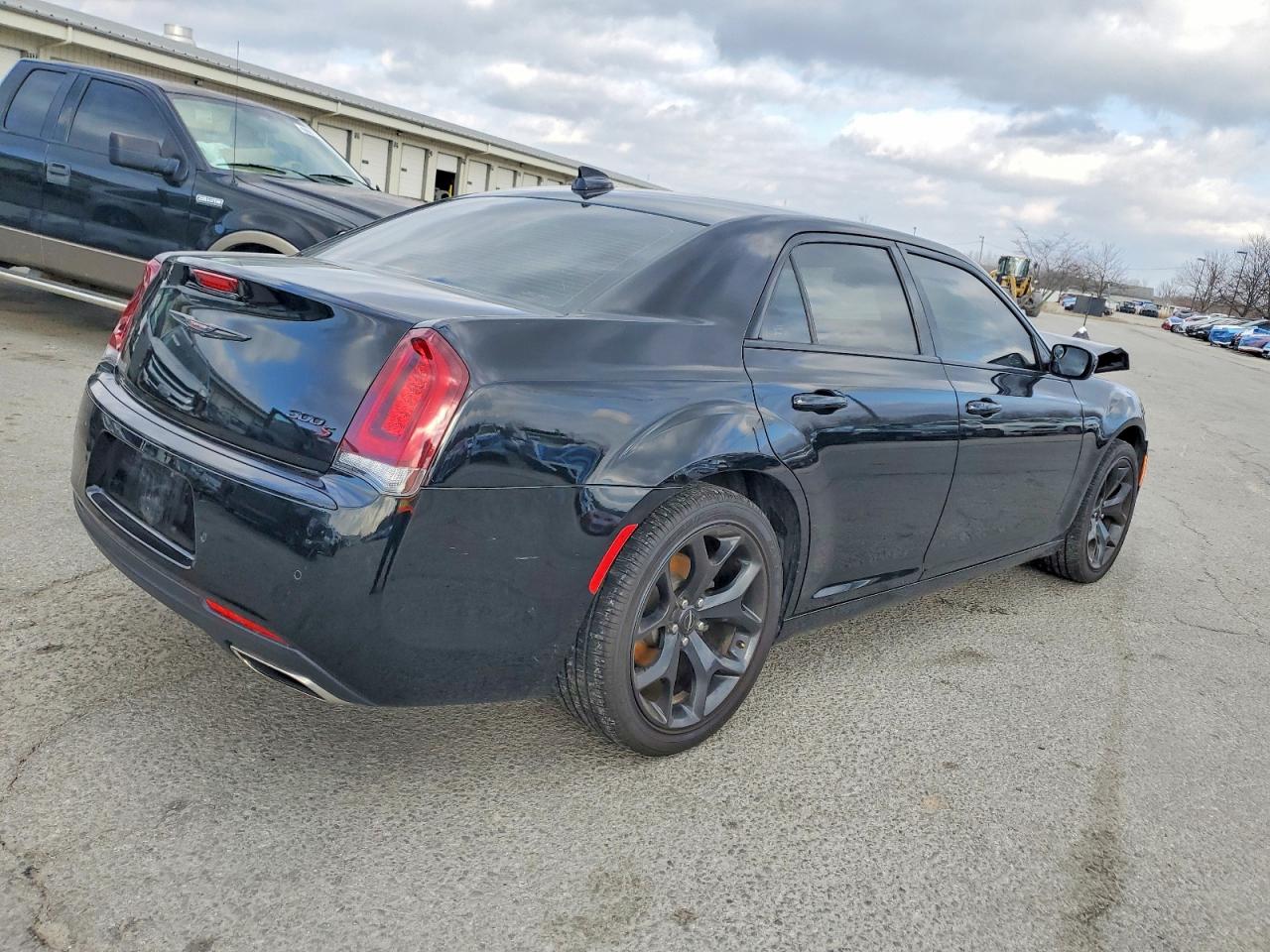 2021 CHRYSLER 300 S photo 3