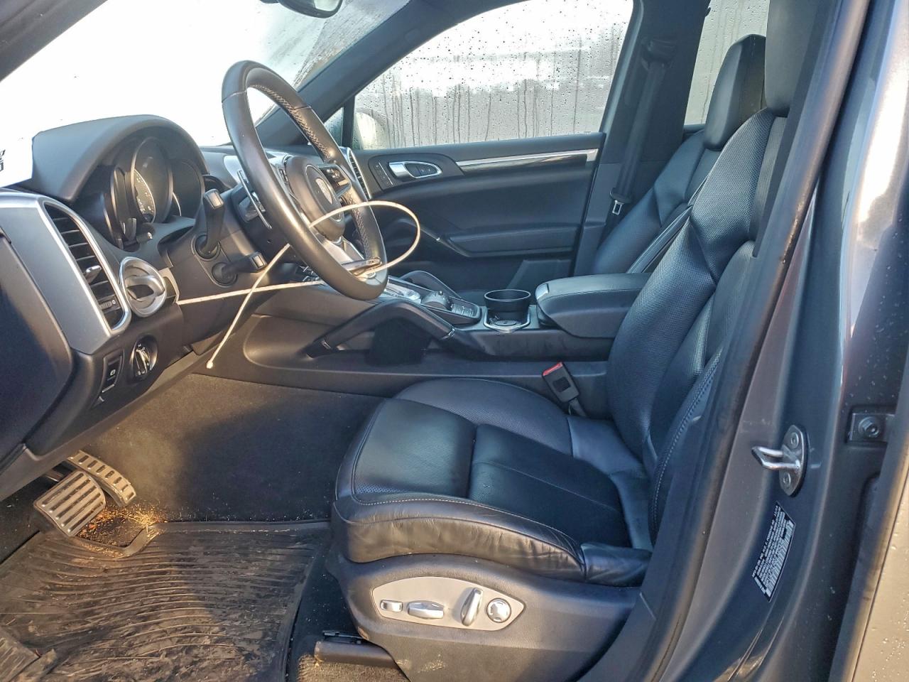 2016 PORSCHE CAYENNE SE HYBRID photo 7