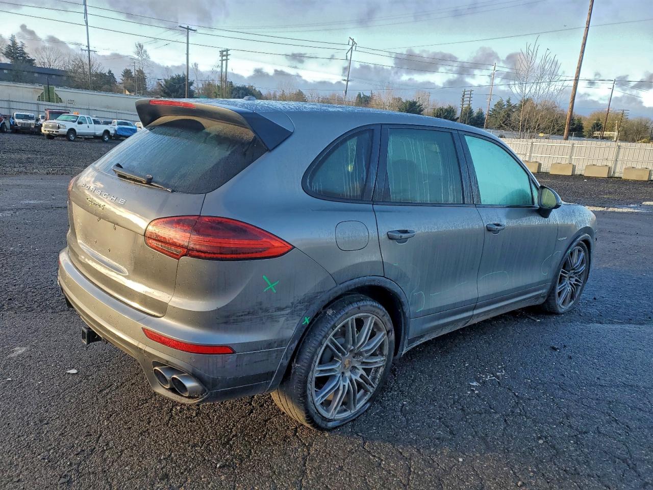 2016 PORSCHE CAYENNE SE HYBRID photo 3